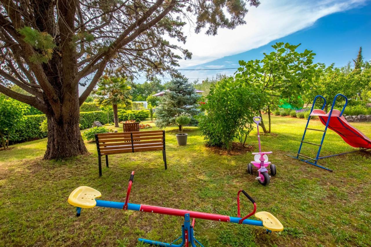Sveti Vid-Miholjice Garden Paradise App מראה חיצוני תמונה