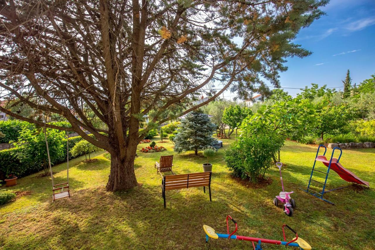 Sveti Vid-Miholjice Garden Paradise App מראה חיצוני תמונה